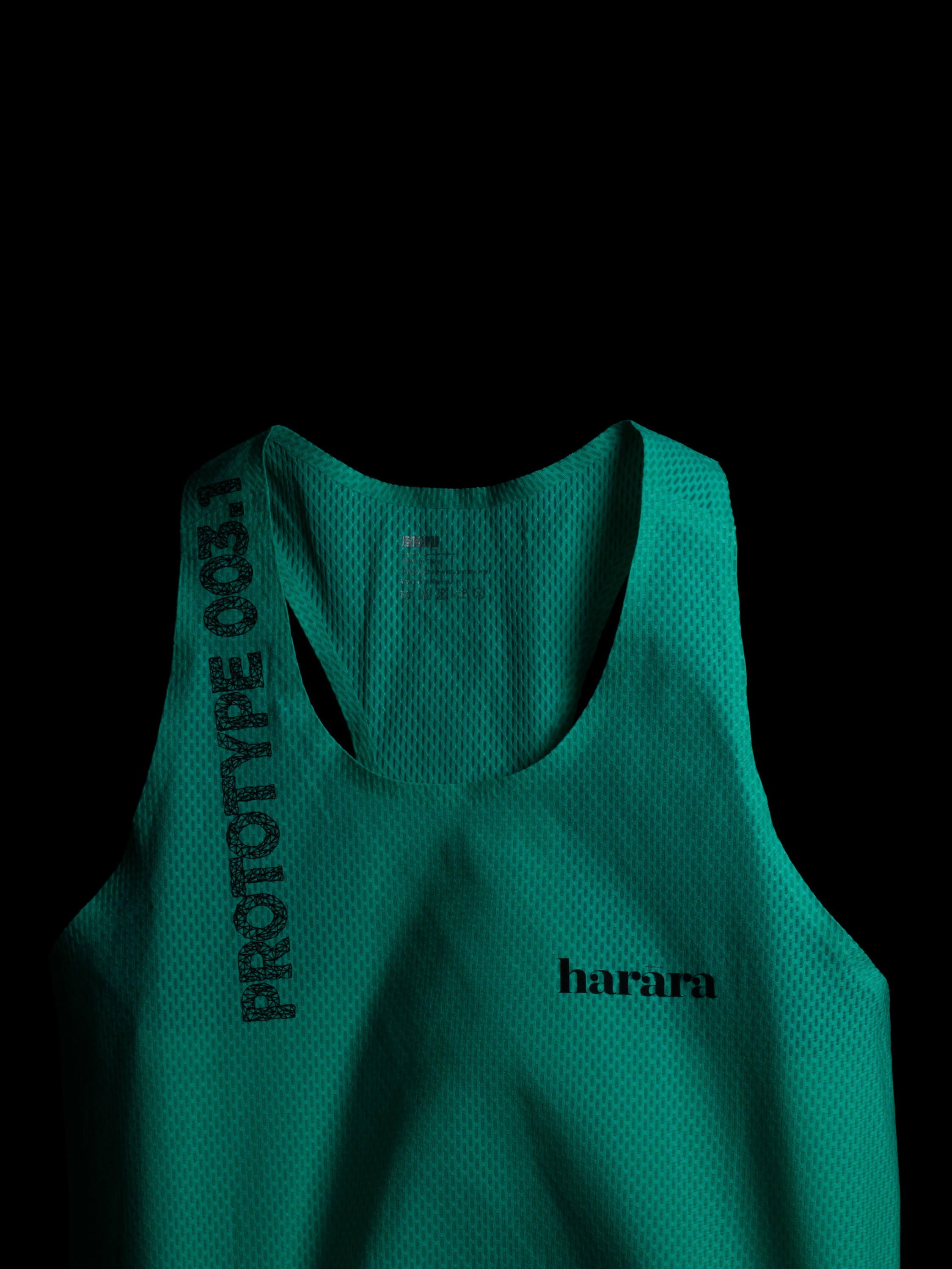 Scoop neckline for maximum breathability and comfort