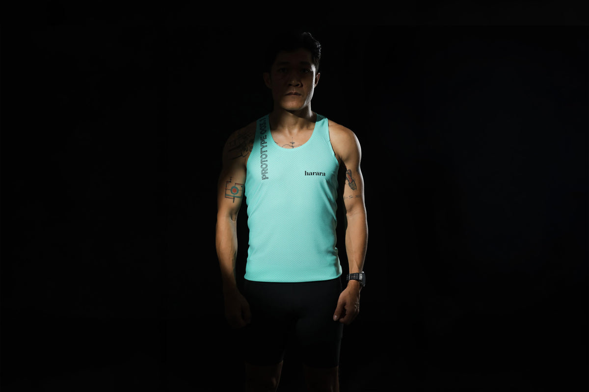 Front view of Harāra Running Vest Prototype 003.1